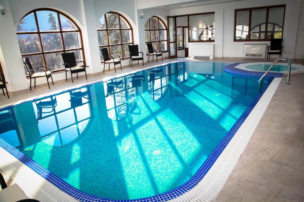 Hotel Esprit Brasov Luaran gambar