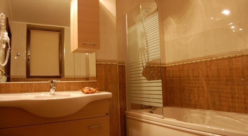Hotel Esprit Brasov Bilik gambar