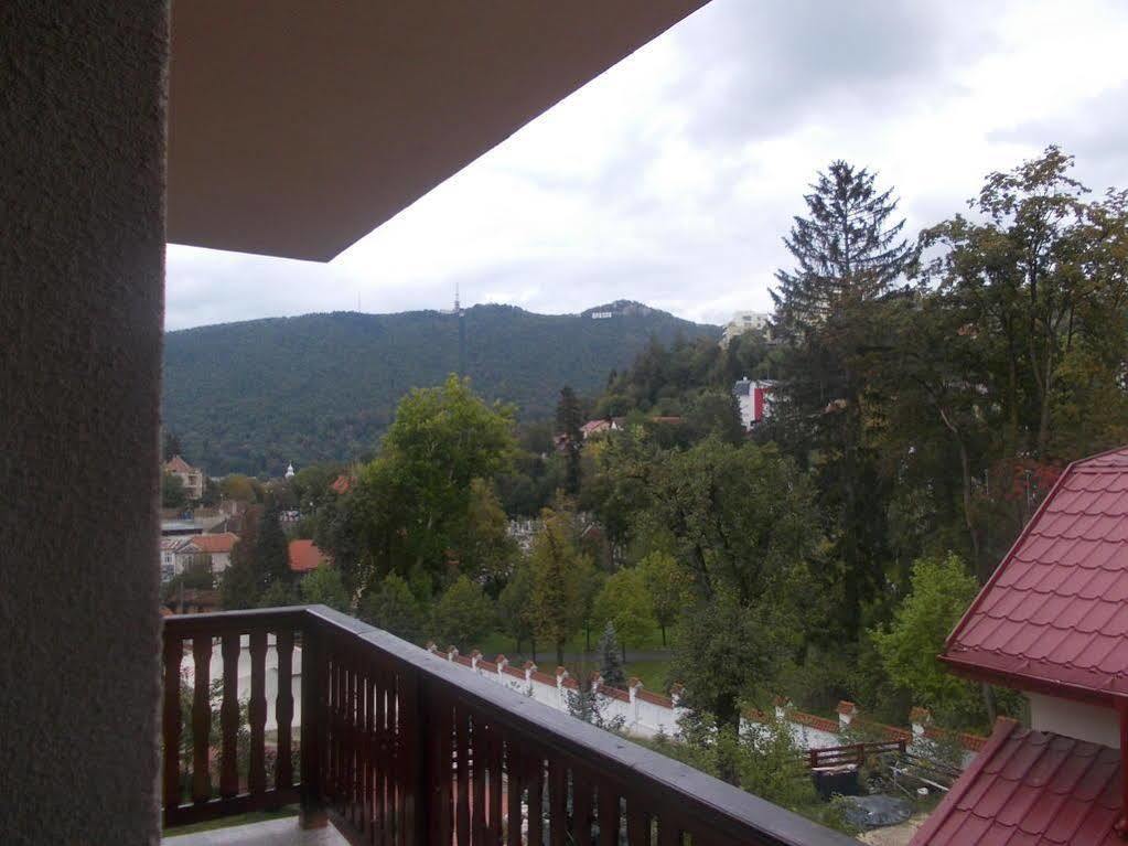 Hotel Esprit Brasov Luaran gambar