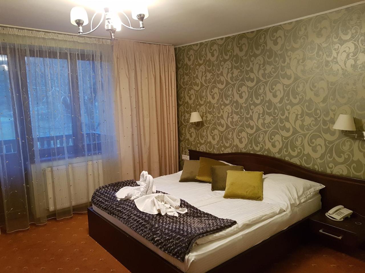 Hotel Esprit Brasov Luaran gambar