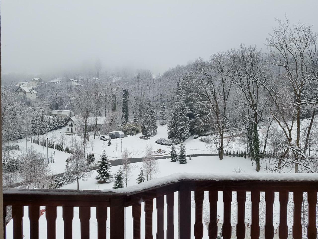 Hotel Esprit Brasov Luaran gambar